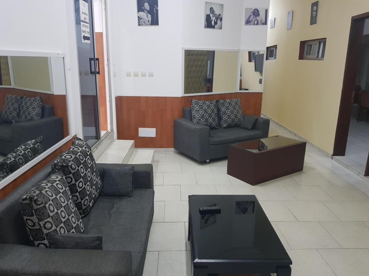 Residences Touristhotel Abidjan Luaran gambar