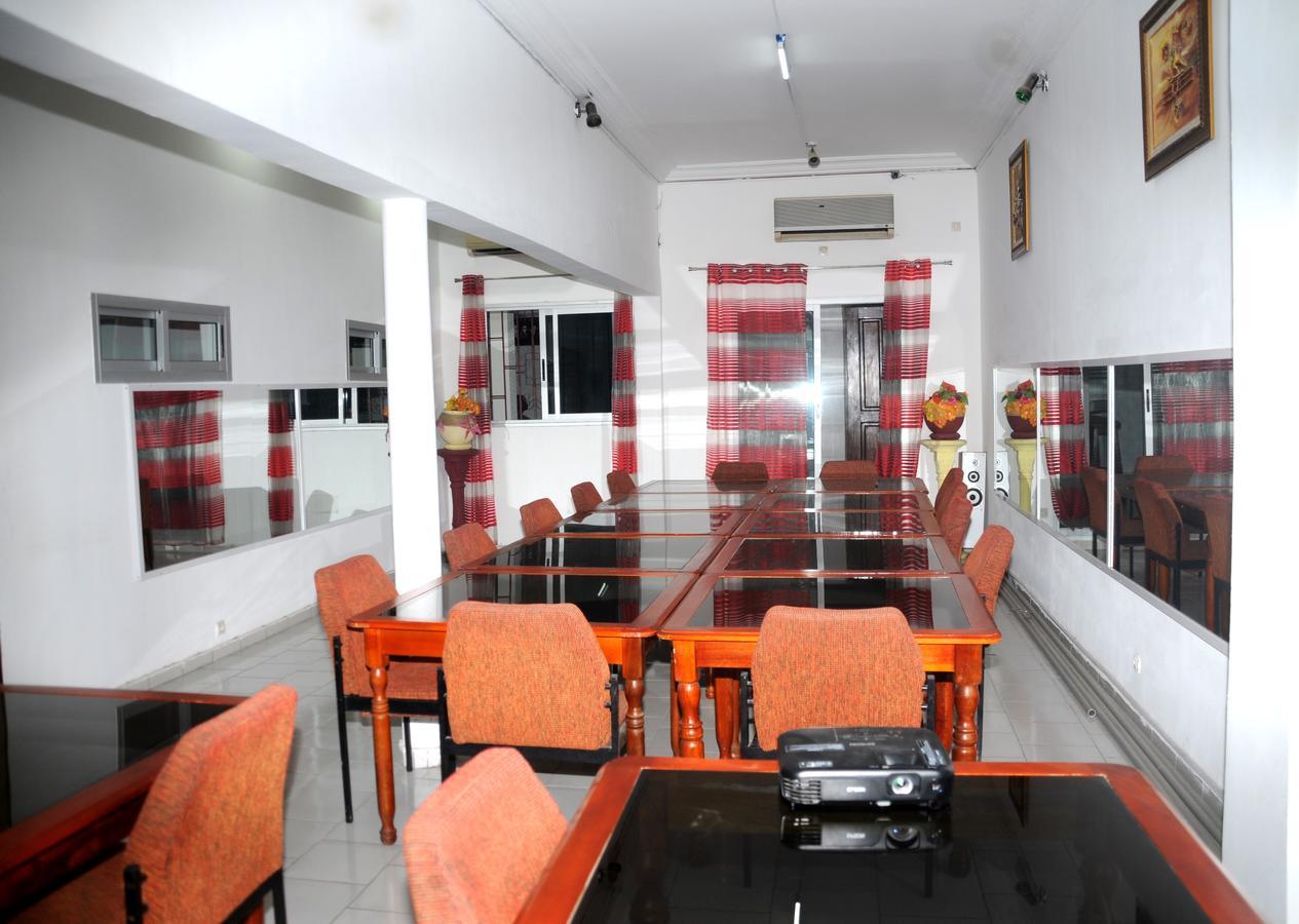 Residences Touristhotel Abidjan Luaran gambar